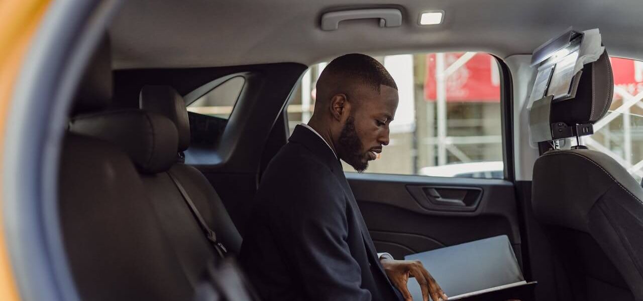 A Chauffeur’s Guide to Stress-Free Travel Planning